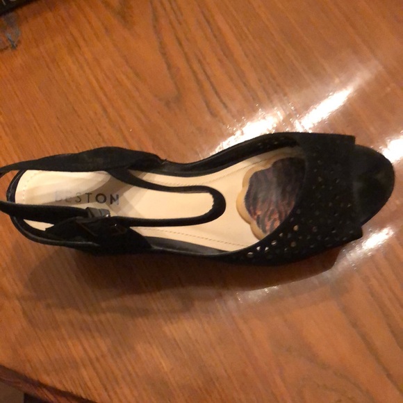 Black faux suede platforms - Picture 4 of 5